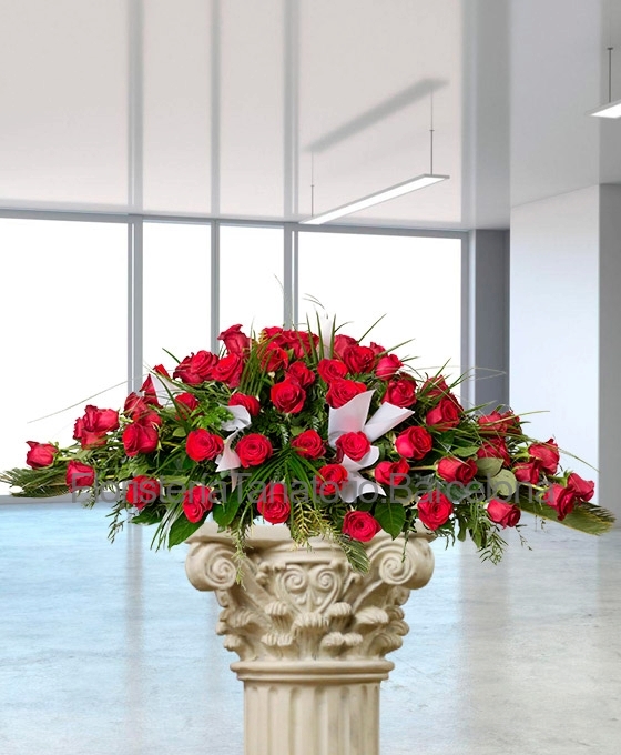 enviar cubreféretros 100 rosas rojas a tanatorios de Barcelona